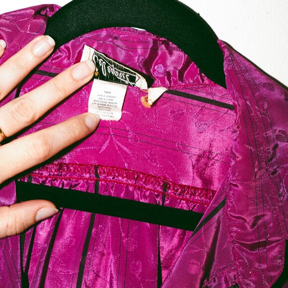 Vintage Fuchsia Gel Esprit Blouse with Black Stripes & Shimmery Floral Pattern - Picture 8 of 8